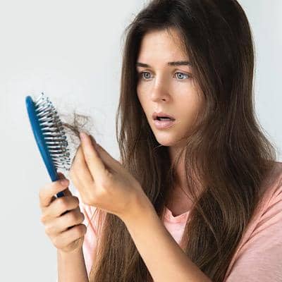 رینفولتیل یا هیرویت برای ریزش مو؛ کدام‌یک با نیاز شما سازگارتر است؟