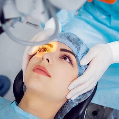 مهم‌ترین خطرات و عوارض عمل لیزیک چشم