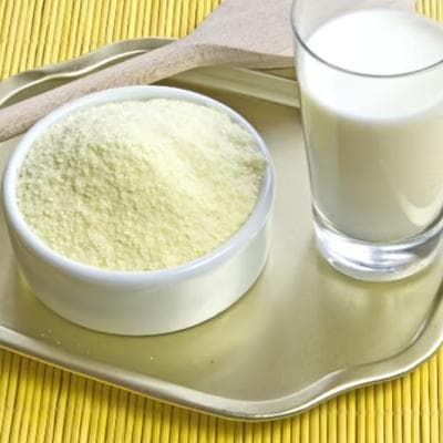 مهم‌ترین فواید شیرخشک برای بزرگسالان که نمی‌دانستید