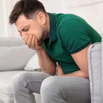 صبح‌ها با حالت تهوع بیدار می‌شوید؟ 8 علت که باید بشناسید
