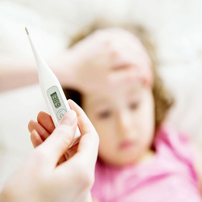 کنترل تب سرما خوردگی کودکان با ساده ترین روش ها