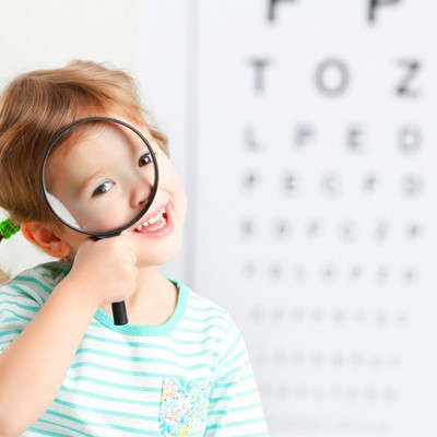 علائم مشکل بینایی در کودکان