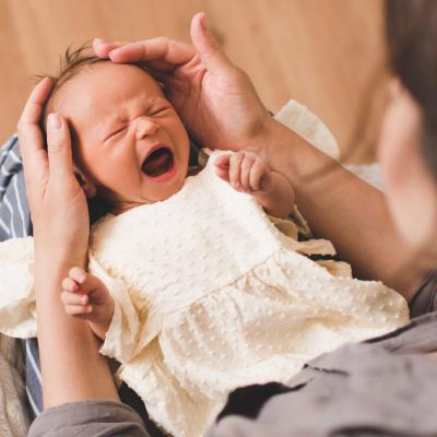 از مهم‌ترین دلایل کولیک نوزاد تا عوارض آن