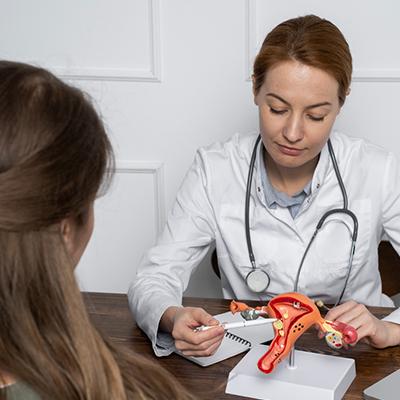 سندرم تخمدان پلی ‌کیستیک (PCOS): هر آنچه باید بدانید