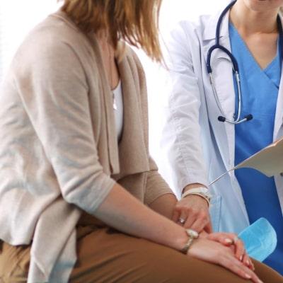 عفونت بعد از زایمان؛ پیشگیری، علائم و مراقبت‌های کلیدی