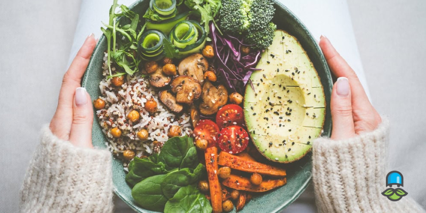 چه ساعتی صبحانه بخوریم تا لاغر شویم؟