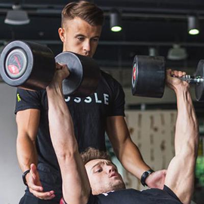 مکمل کراتین یا BCAA؟ ورزشکاران کدام را ترجیح می‌دهند؟