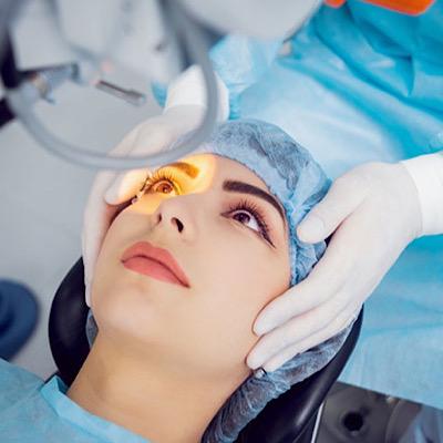 مهم‌ترین خطرات و عوارض عمل لیزیک چشم