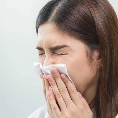 آبریزش بینی شدید؟ سریع‌ترین راهکارهای بدون دارو برای خلاص شدن از شر آن