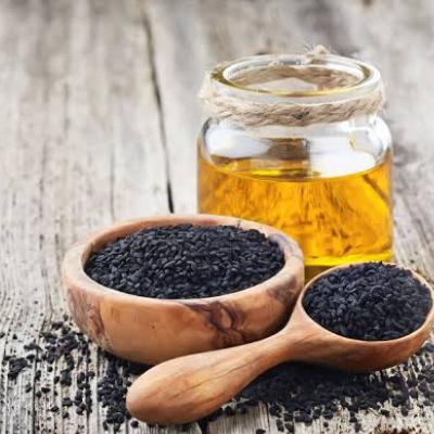 خواص عسل و سیاه دانه؛ معجزه‌ای طبیعی برای تقویت بدن