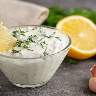 مهم‌ترین خواص شوید خشک و ماست