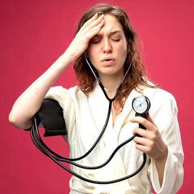 مهم‌ترین عوارض فشار خون پایین برای بدن