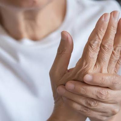 آرتریت‌ دشمن پنهان مفاصل و نشانه‌های آن