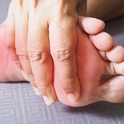 مهم‌ترین رابطه کمبود ویتامین و بی حسی دست و پا
