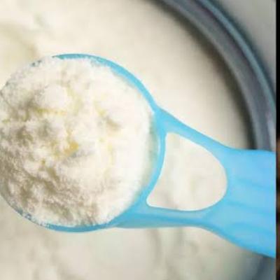 بررسی فواید و عوارض مصرف شیر خشک برای بزرگسالان