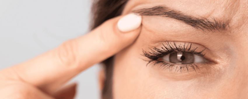 دلیل لرزش پلک چیست؟ آیا این نشانهها برای شما آشناست؟